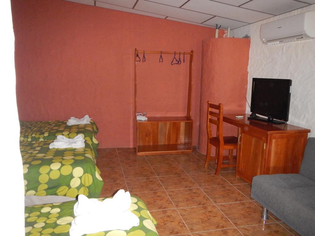 Hospedaje Casa Soleil Puerto Villamil Phòng bức ảnh