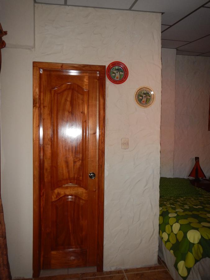 Hospedaje Casa Soleil Puerto Villamil Ngoại thất bức ảnh